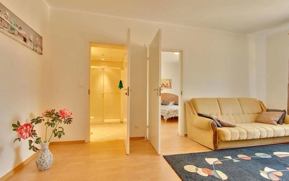 Luxury Suites - Tatari By Rikas Hotels Талин Екстериор снимка